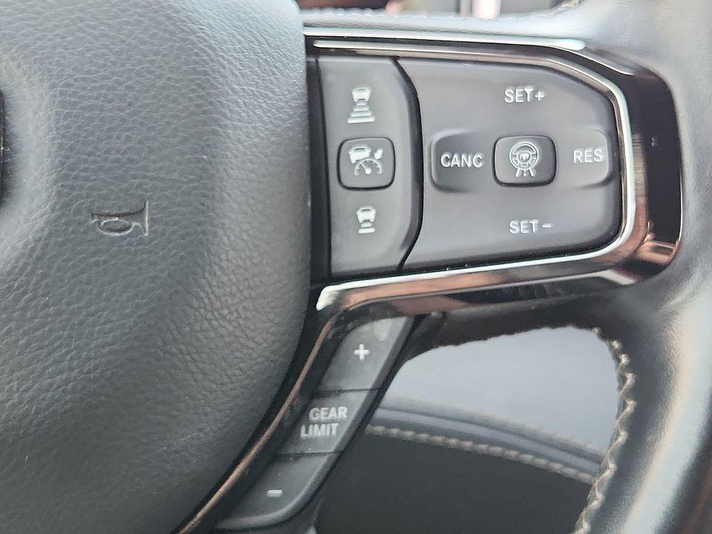 2025 RAM 1500 LIMITED 缩略图 17