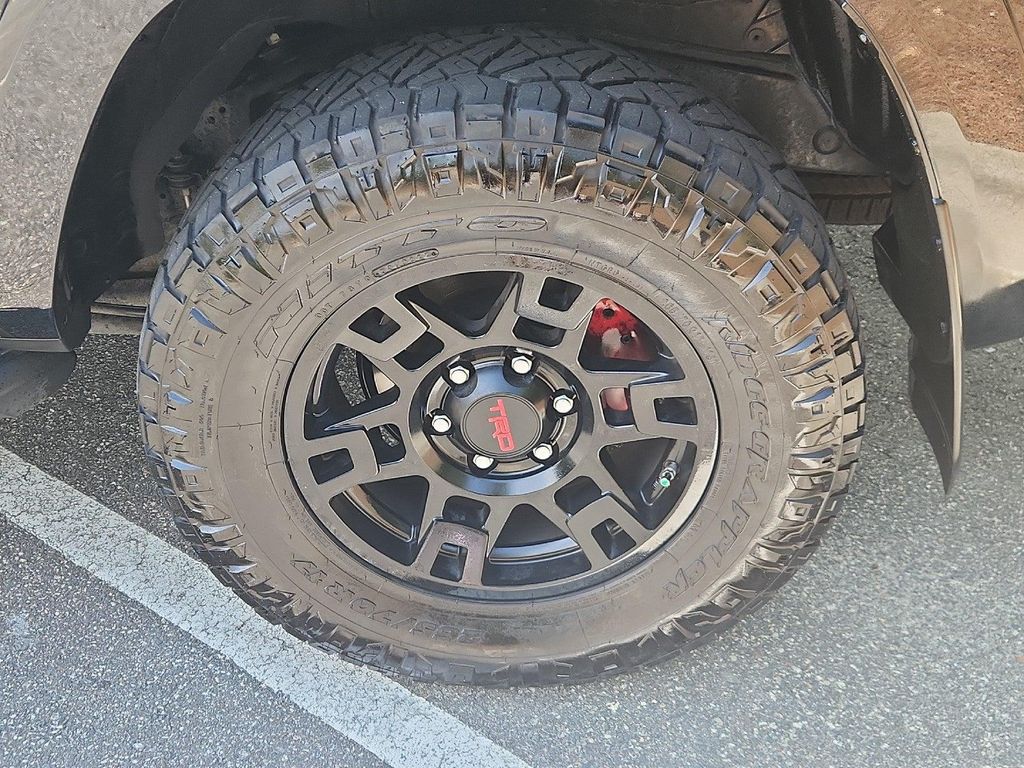 2022 Toyota 4RUNNER SR5 缩略图 13