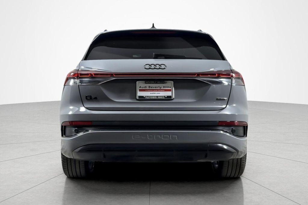 صورة 4 لـ 2026 AUDI Q4 E-TRON PREMIUM 55 QUATTRO
