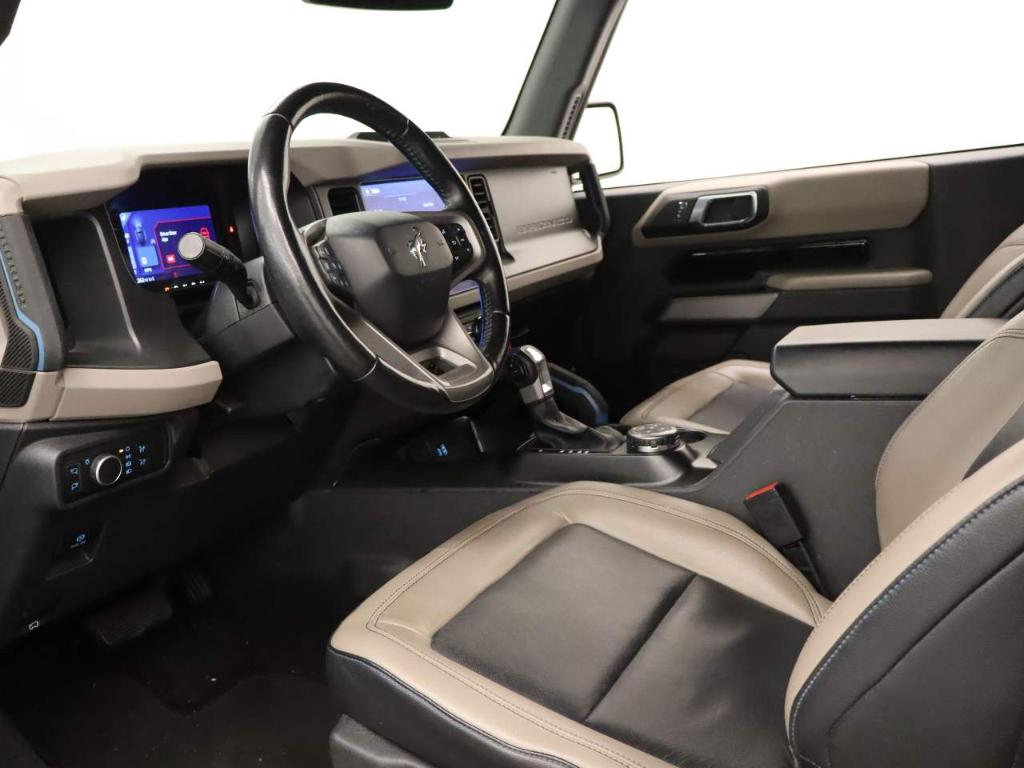 FORD BRONCO - 4