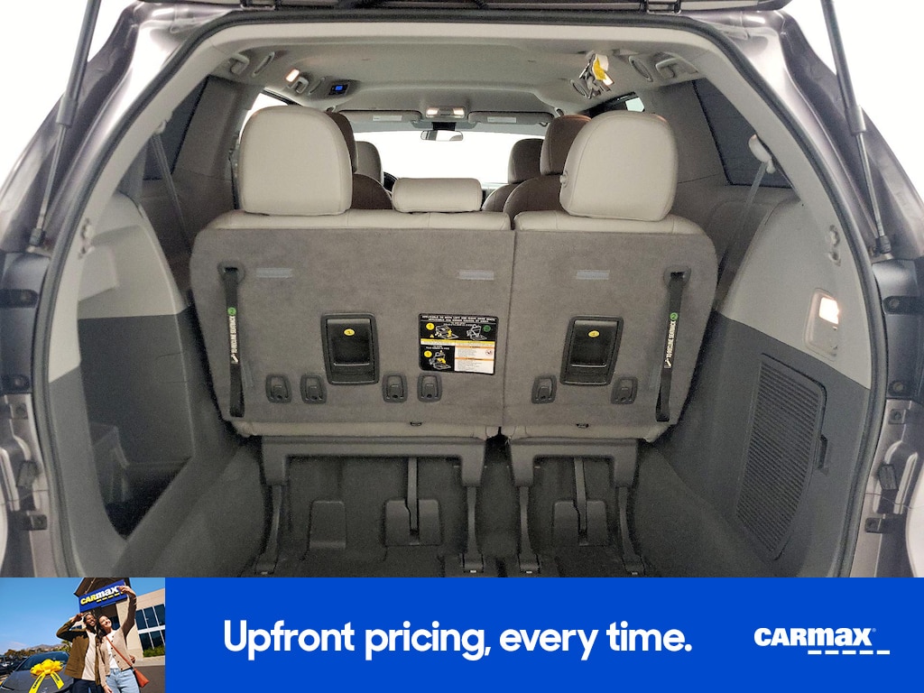 2020 Toyota SIENNA L thumbnail 24