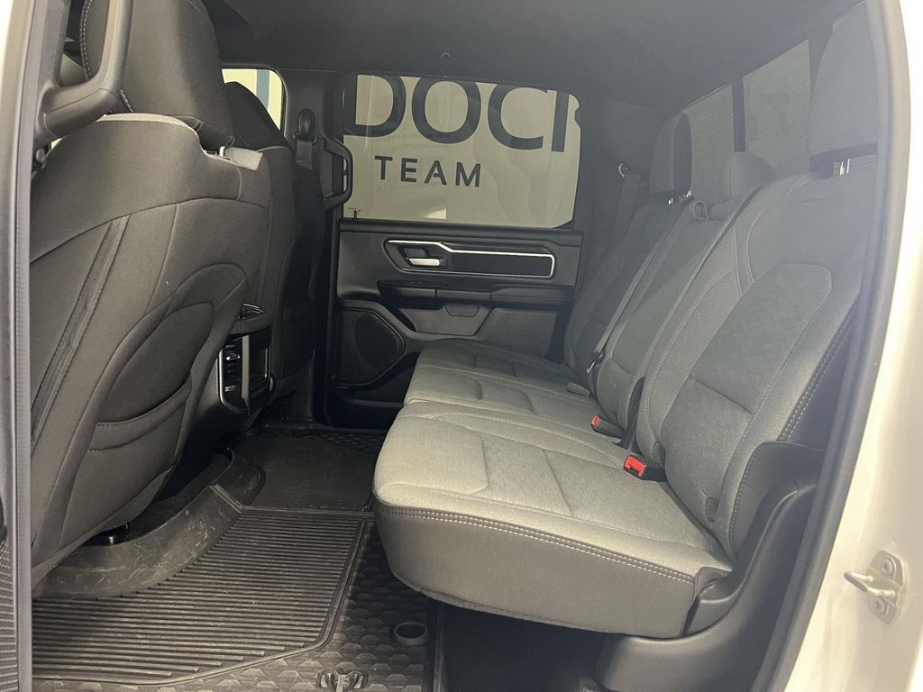 2025 RAM 1500 BIG HORN/LONE STAR — миниатюра 24