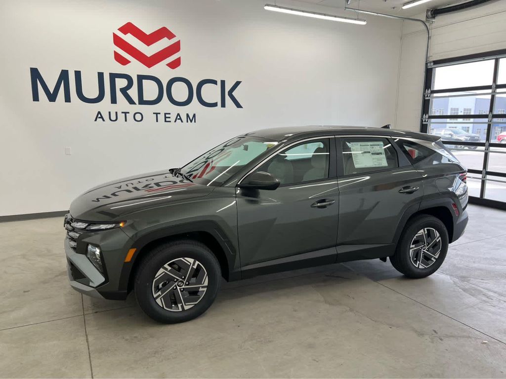 New 2026 Hyundai TUCSON Hybrid Blue SE