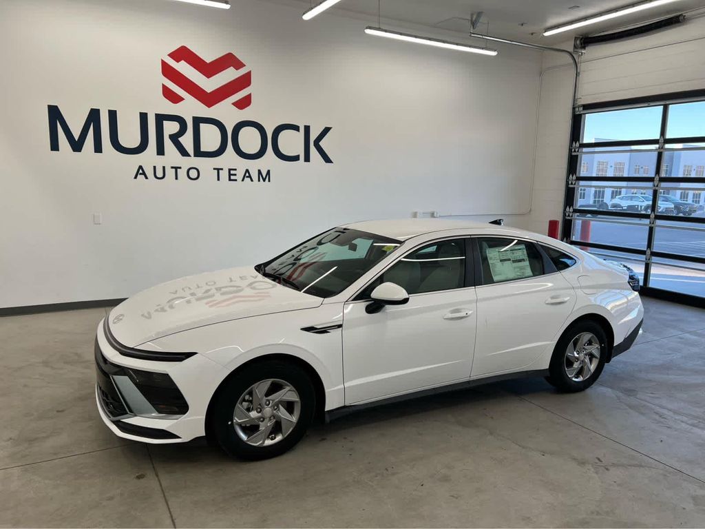 New 2025 Hyundai SONATA SE