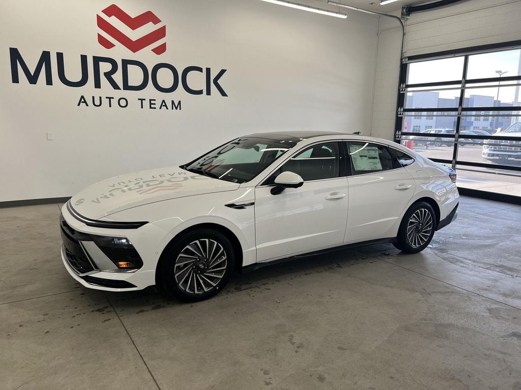 New 2026 Hyundai SONATA Hybrid Limited