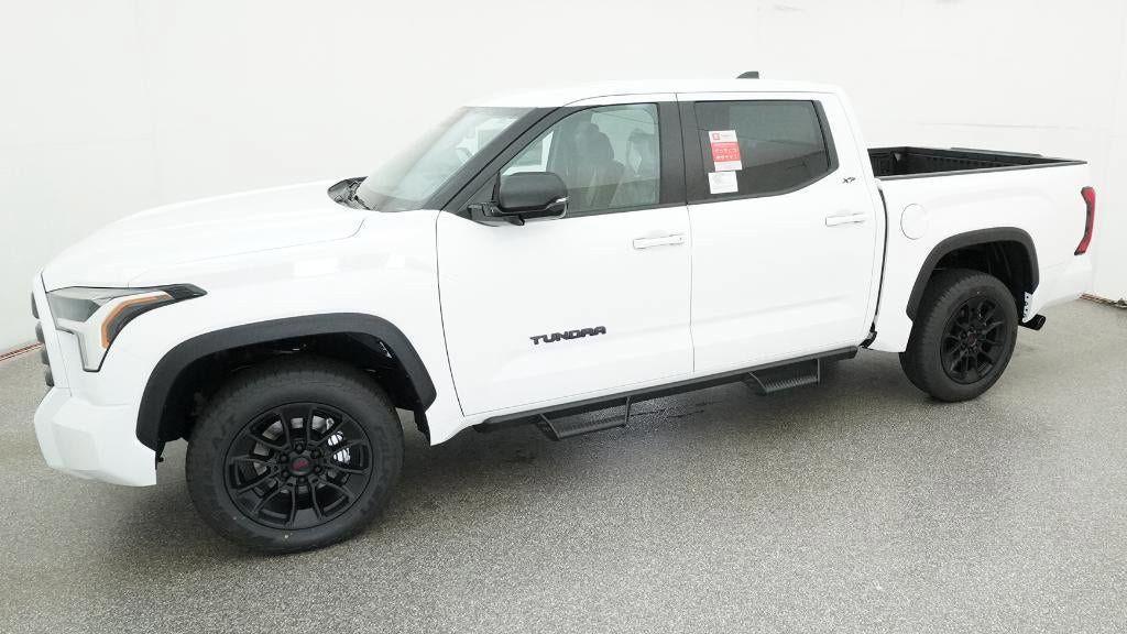 TOYOTA TUNDRA - 2
