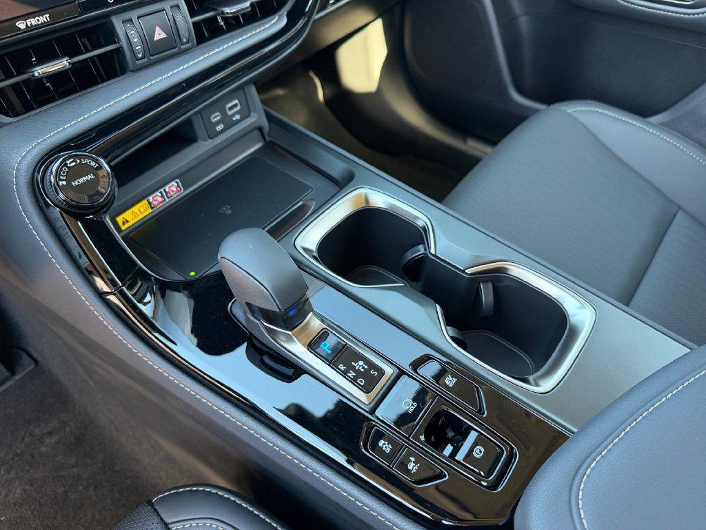 صورة مصغرة 18 لـ 2026 Lexus NX 350H PREMIUM