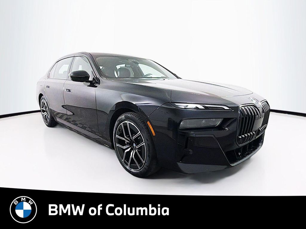 New 2026 BMW 750e i xDrive