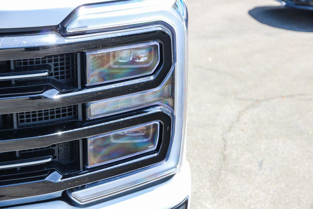 صورة 10 لـ 2026 FORD F-350 PLATINUM