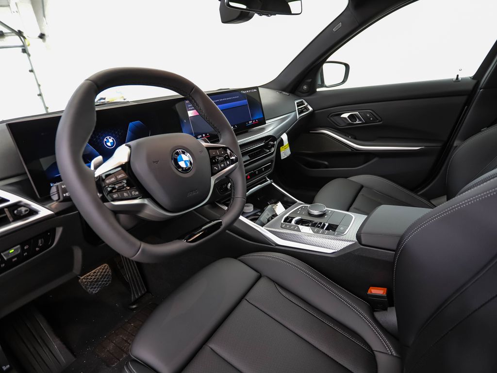 صورة 10 لـ 2026 BMW 330 I XDRIVE