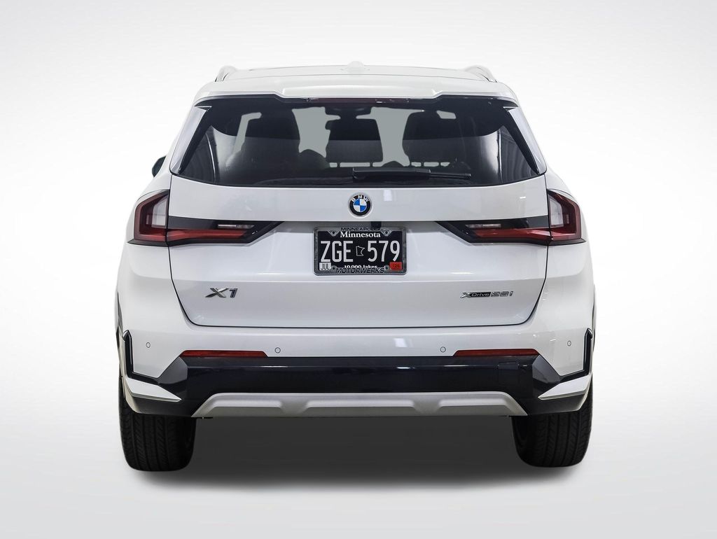صورة 4 لـ 2025 BMW X1 XDRIVE28I