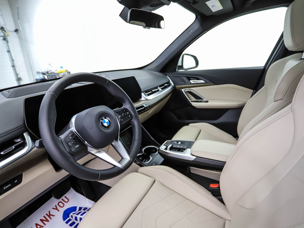 صورة 10 لـ 2025 BMW X1 XDRIVE28I