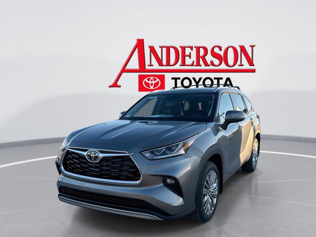 New 2026 Toyota Highlander Hybrid Platinum