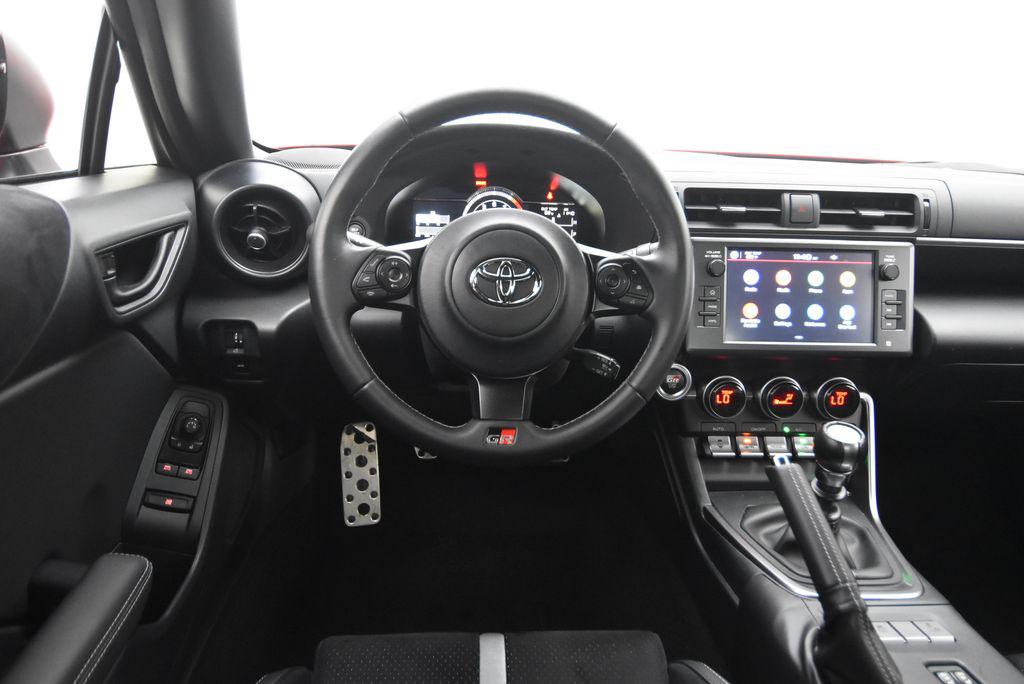 صورة مصغرة 32 لـ 2025 Toyota GR86 PREMIUM