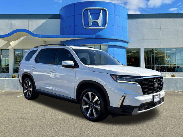 Used 2023 Honda Pilot AWD Elite