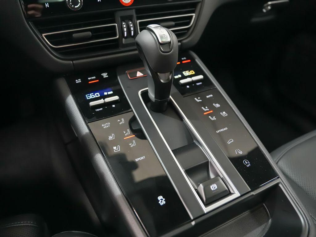 2026 Porsche MACAN 缩略图 31