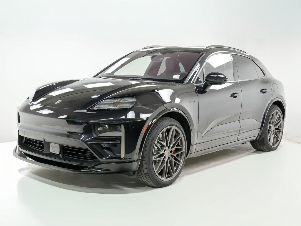 New 2026 Porsche Macan Macan Electric Turbo