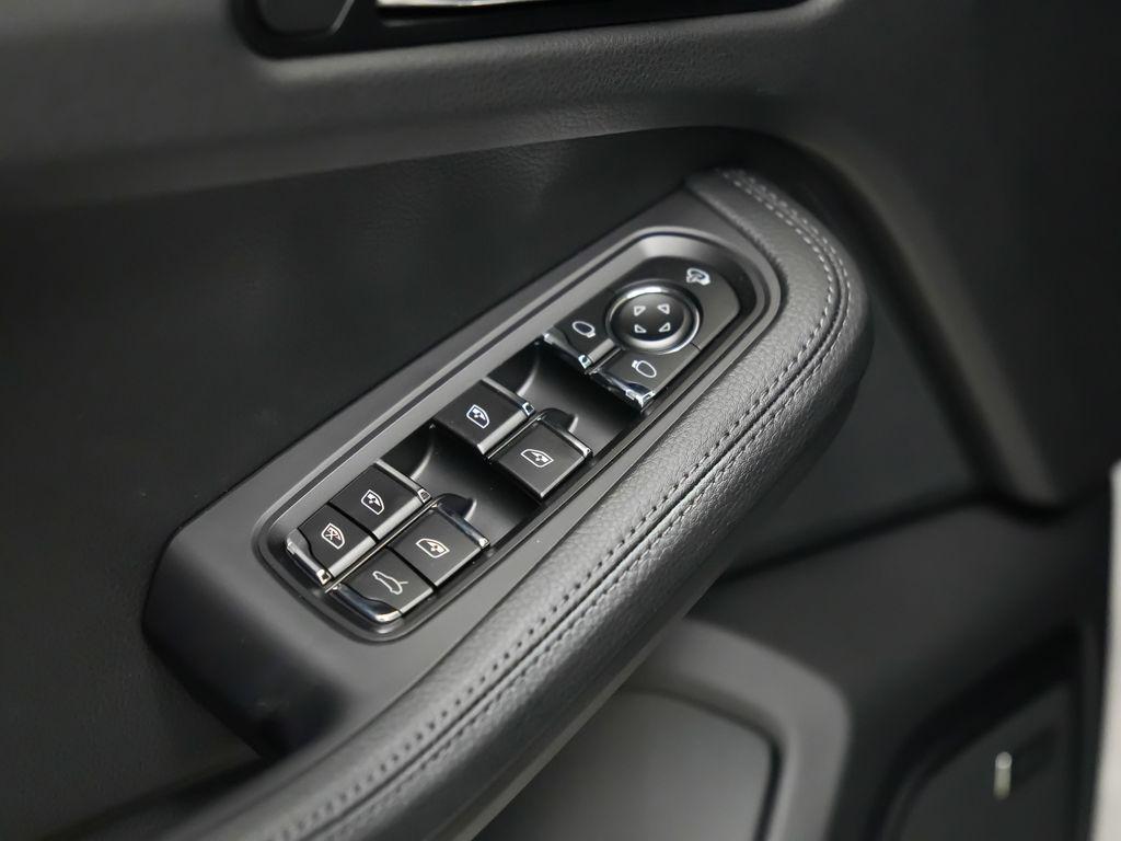 صورة مصغرة 22 لـ 2026 Porsche MACAN