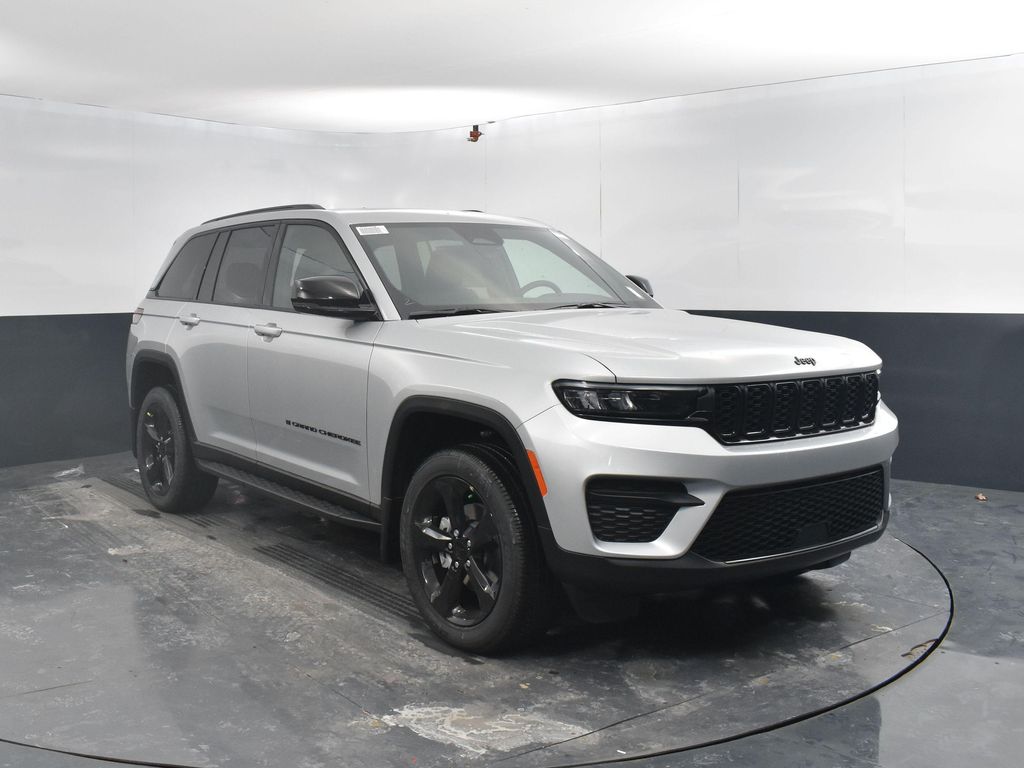 New 2025 Jeep Grand Cherokee Altitude