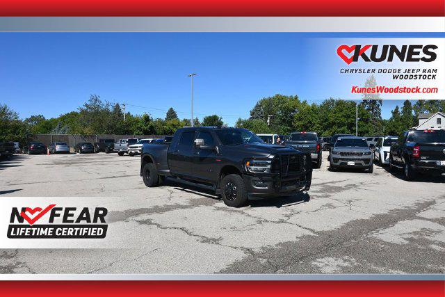صورة 1 لـ 2024 RAM 3500 LARAMIE MEGA CAB 4X4 6'4' BOX