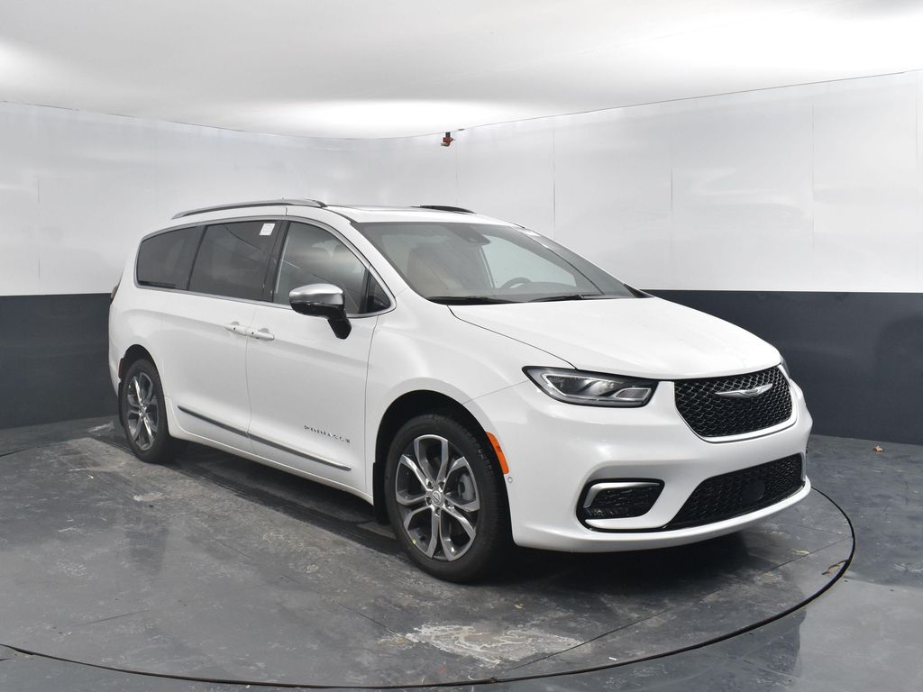 New 2026 Chrysler Pacifica L
