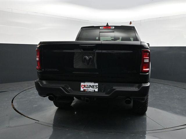 2026 RAM 1500 REBEL 照片 8