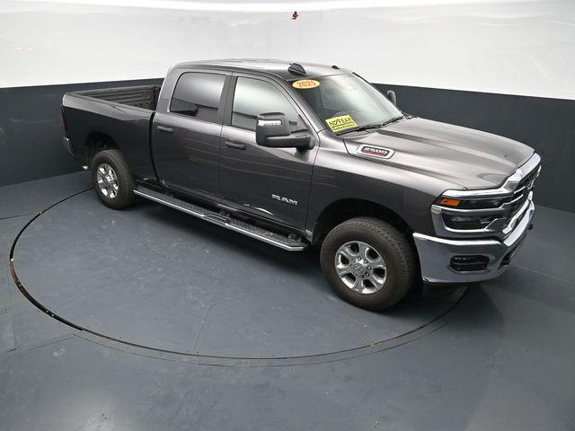 صورة مصغرة 33 لـ 2025 RAM 2500 BIG HORN CREW CAB 4X4 6'4' BOX