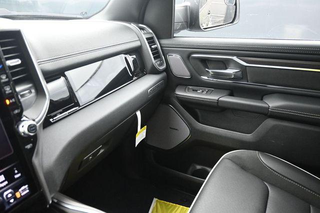 صورة مصغرة 31 لـ 2026 RAM 1500 LARAMIE