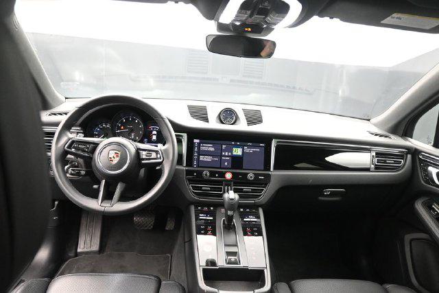 2025 Porsche MACAN — миниатюра 39