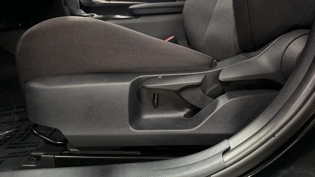 2025 Toyota CAMRY LE — миниатюра 21