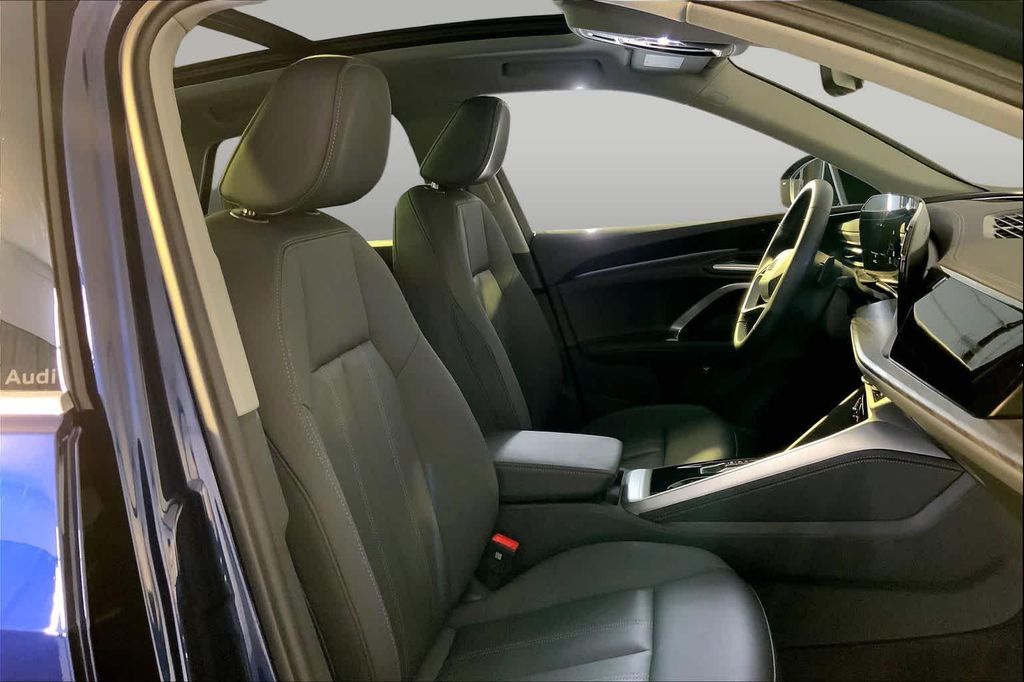 2025 AUDI Q5 PREMIUM TFSI QUATTRO S TRONIC — фото 8