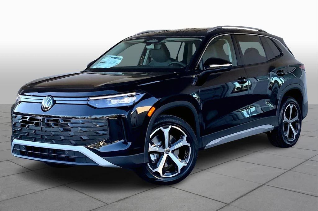 New 2026 Volkswagen Tiguan 2.0T SE