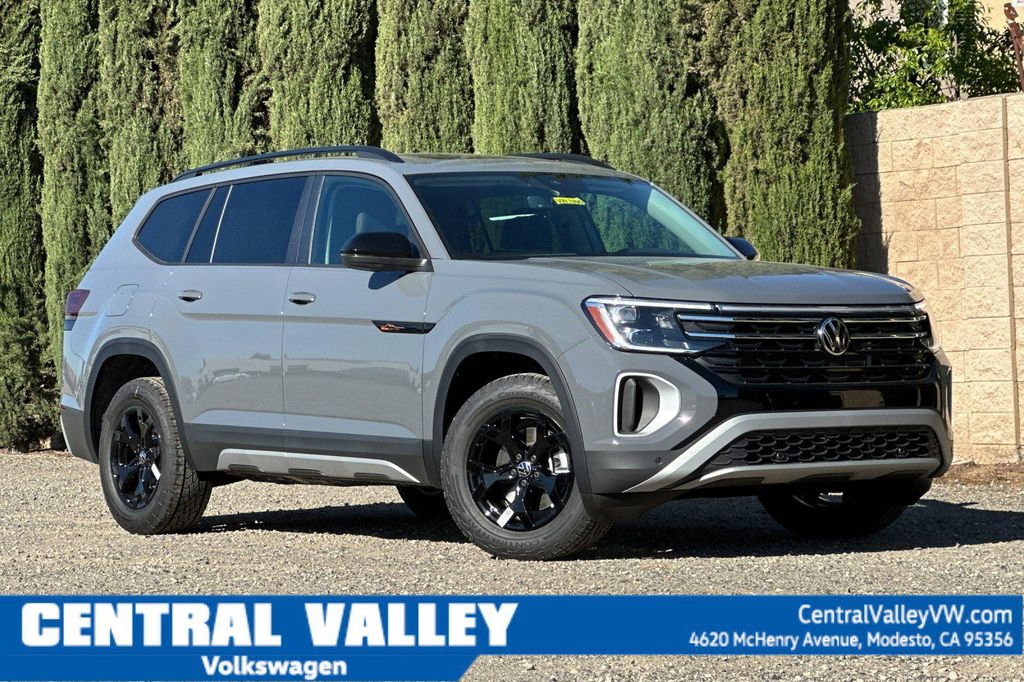 New 2026 Volkswagen Atlas Peak Edition
