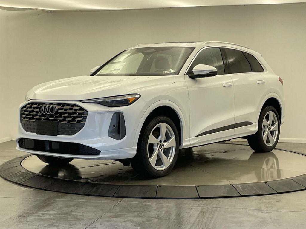 New 2025 Audi Q5 Premium Plus TFSI quattro S tronic