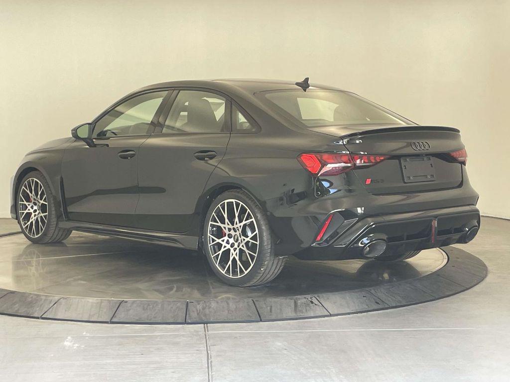 2026 AUDI RS 3 TFSI QUATTRO S TRONIC 照片 3