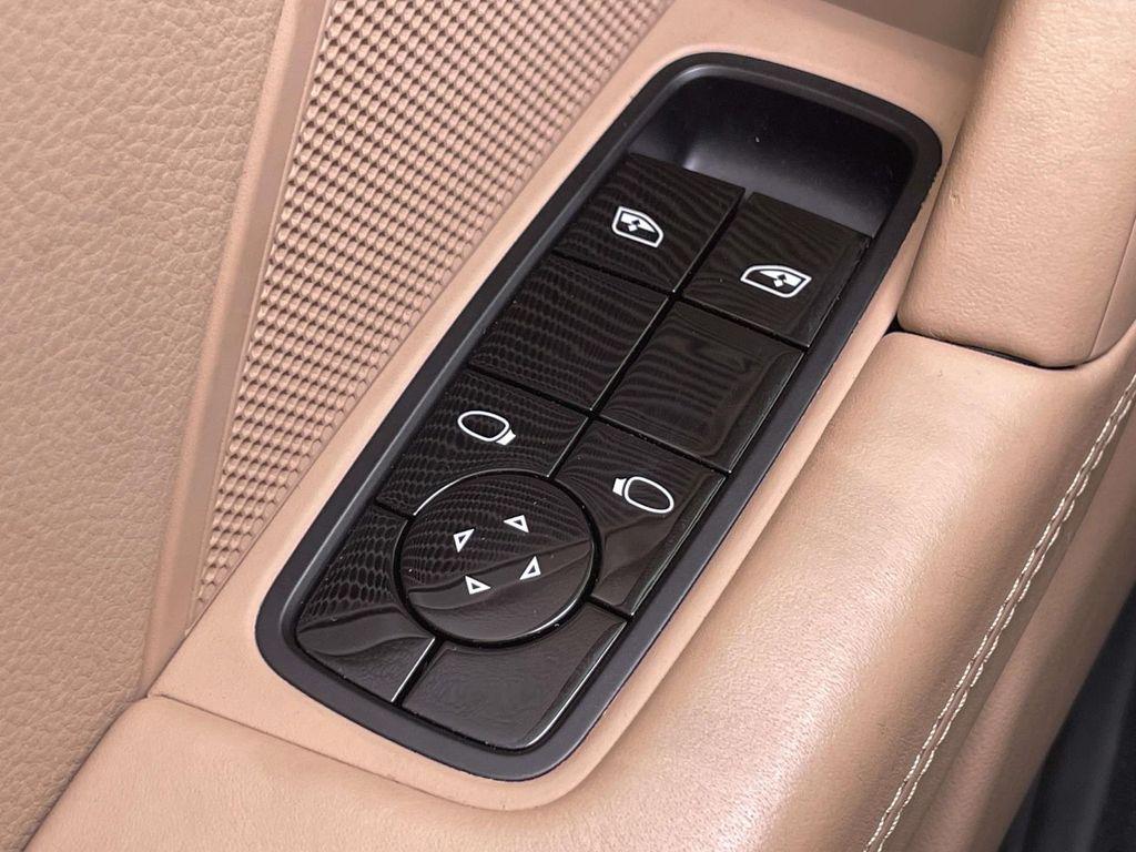 2020 Porsche 911 缩略图 36