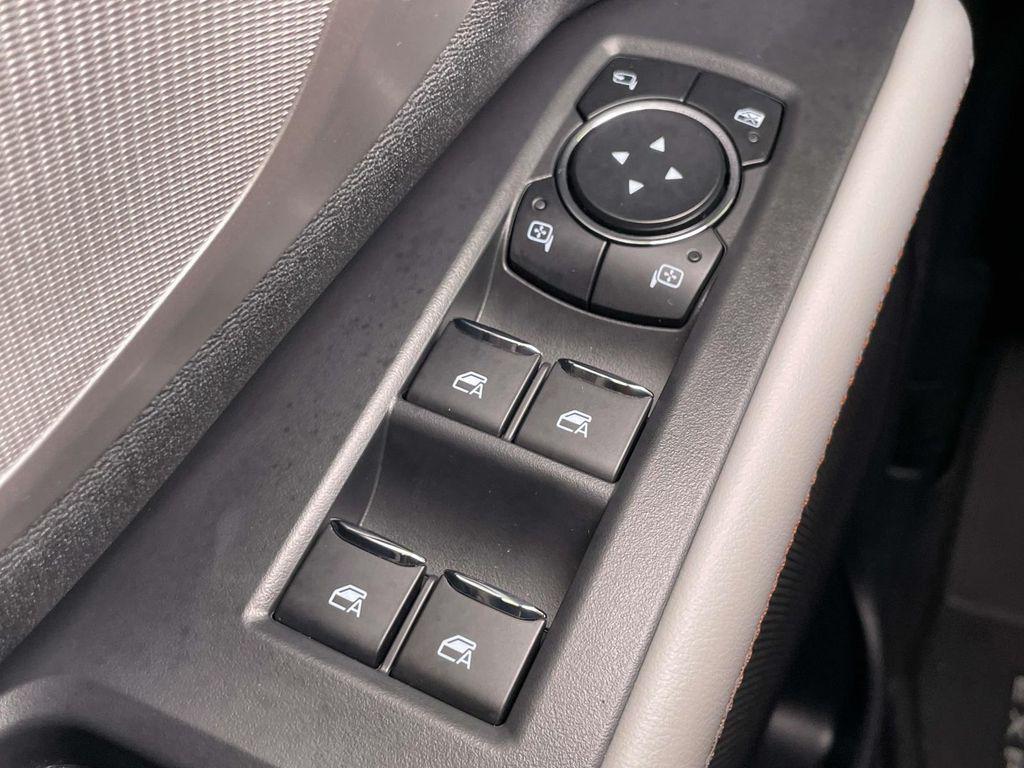 صورة مصغرة 38 لـ 2025 FORD EXPEDITION ACTIVE