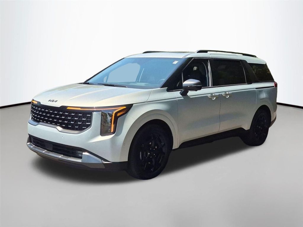 New 2026 Kia Carnival Hybrid SX