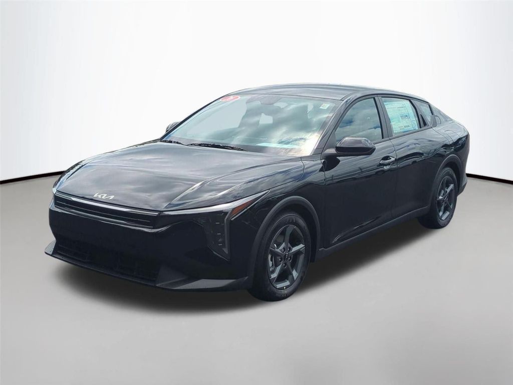 New 2026 Kia K4 LX
