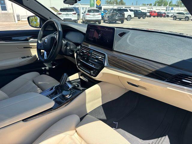 2022 BMW 530 I XDRIVE — фото 14