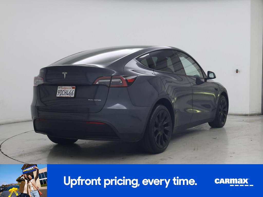 TESLA MODEL Y LONG RANGE - 10