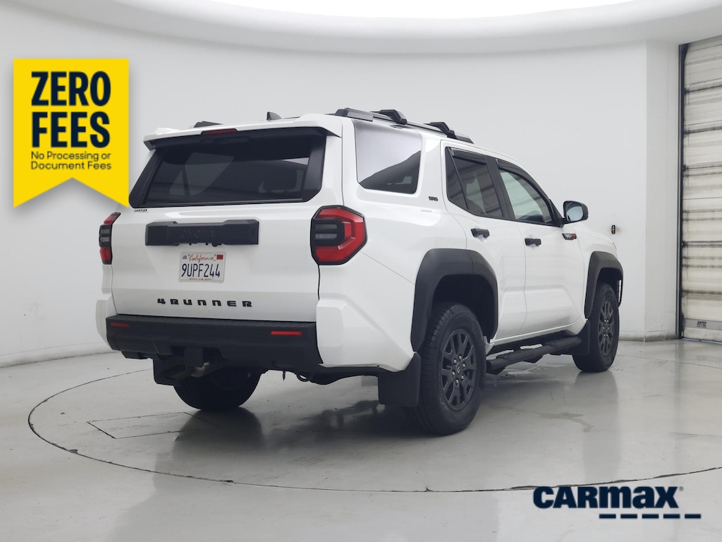 2025 Toyota 4RUNNER SR5 — фото 10