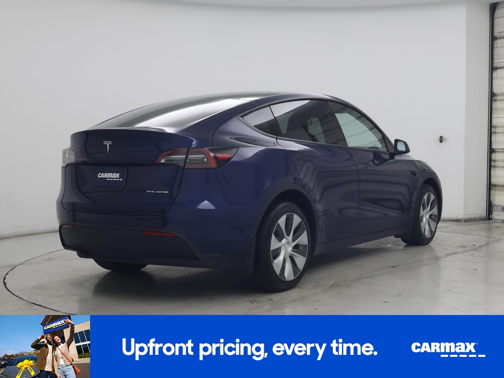 TESLA MODEL Y LONG RANGE - 10