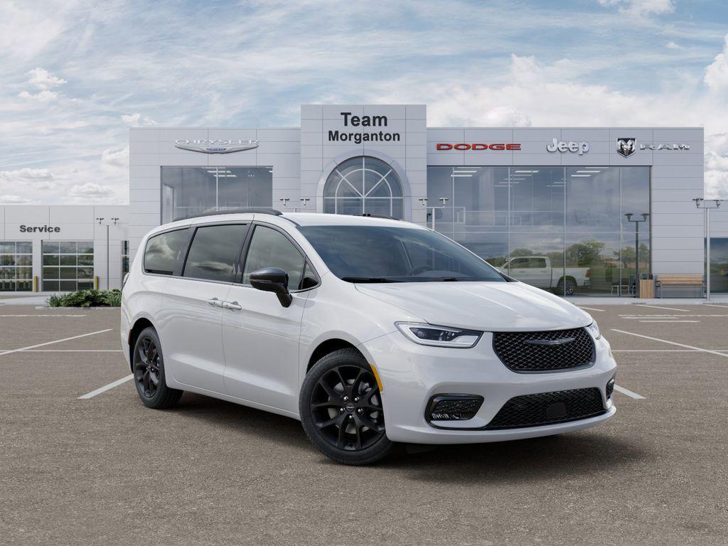 New 2026 Chrysler Pacifica L
