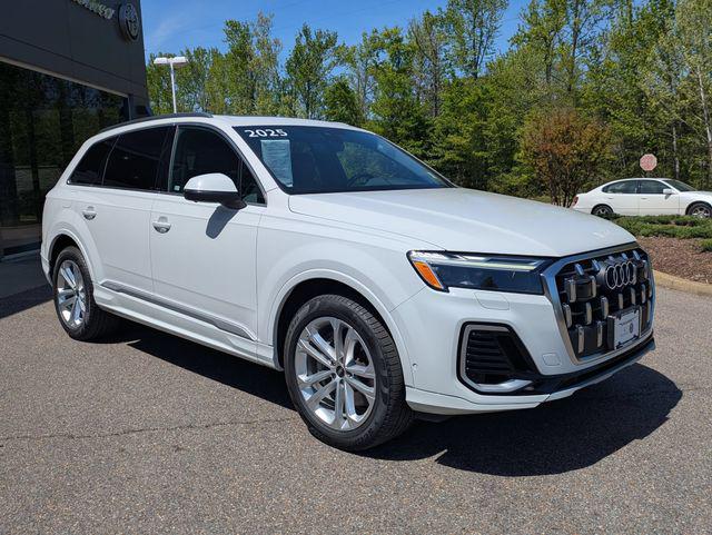 صورة 10 لـ 2025 AUDI Q7 55 PREMIUM PLUS