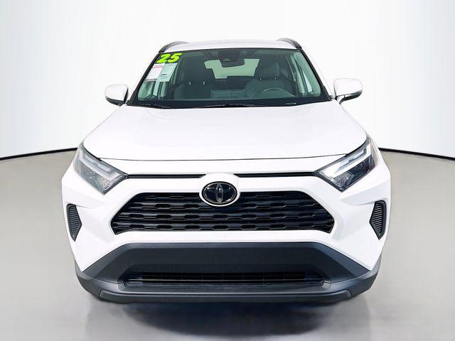 TOYOTA RAV4 - 8