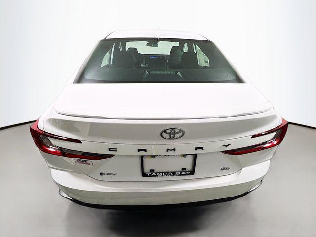 TOYOTA CAMRY - 4