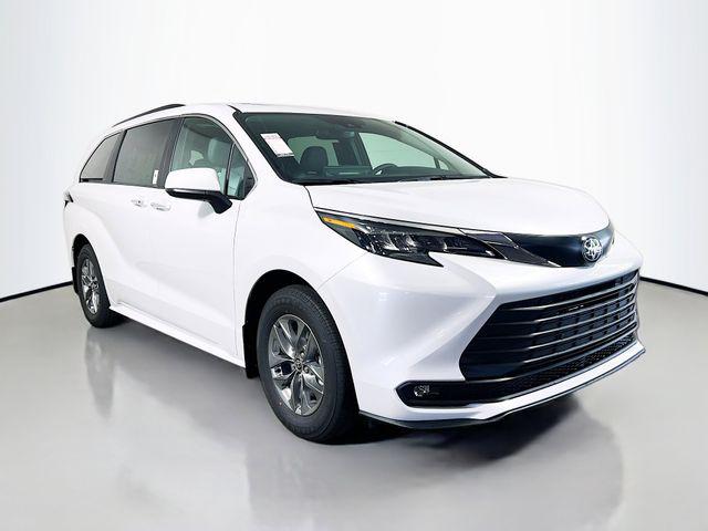 New 2026 Toyota Sienna XLE