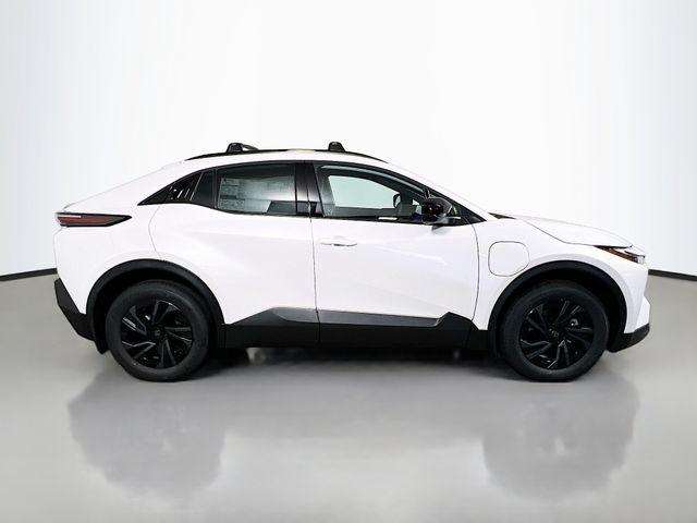 صورة 2 لـ 2026 Toyota C-HR SE