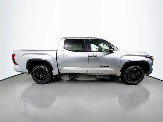TOYOTA TUNDRA - 2